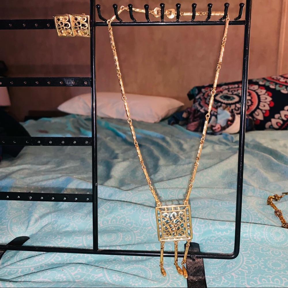 Monet costume women’s fashion jewelry set